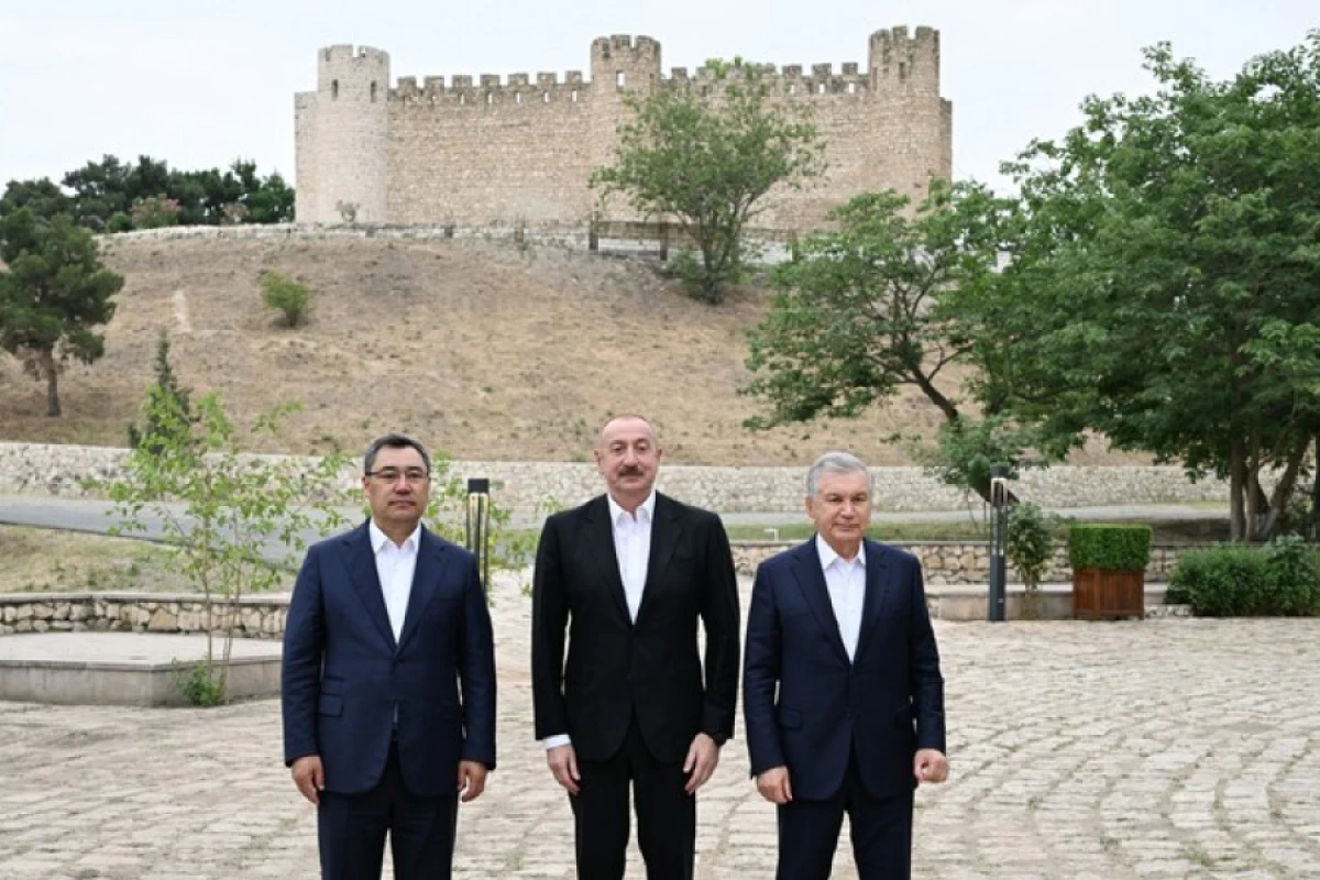 [[Azərbaycan, Özbəkistan və Qırğızıstan]] prezidentləri Şahbulaq qalasında oldular