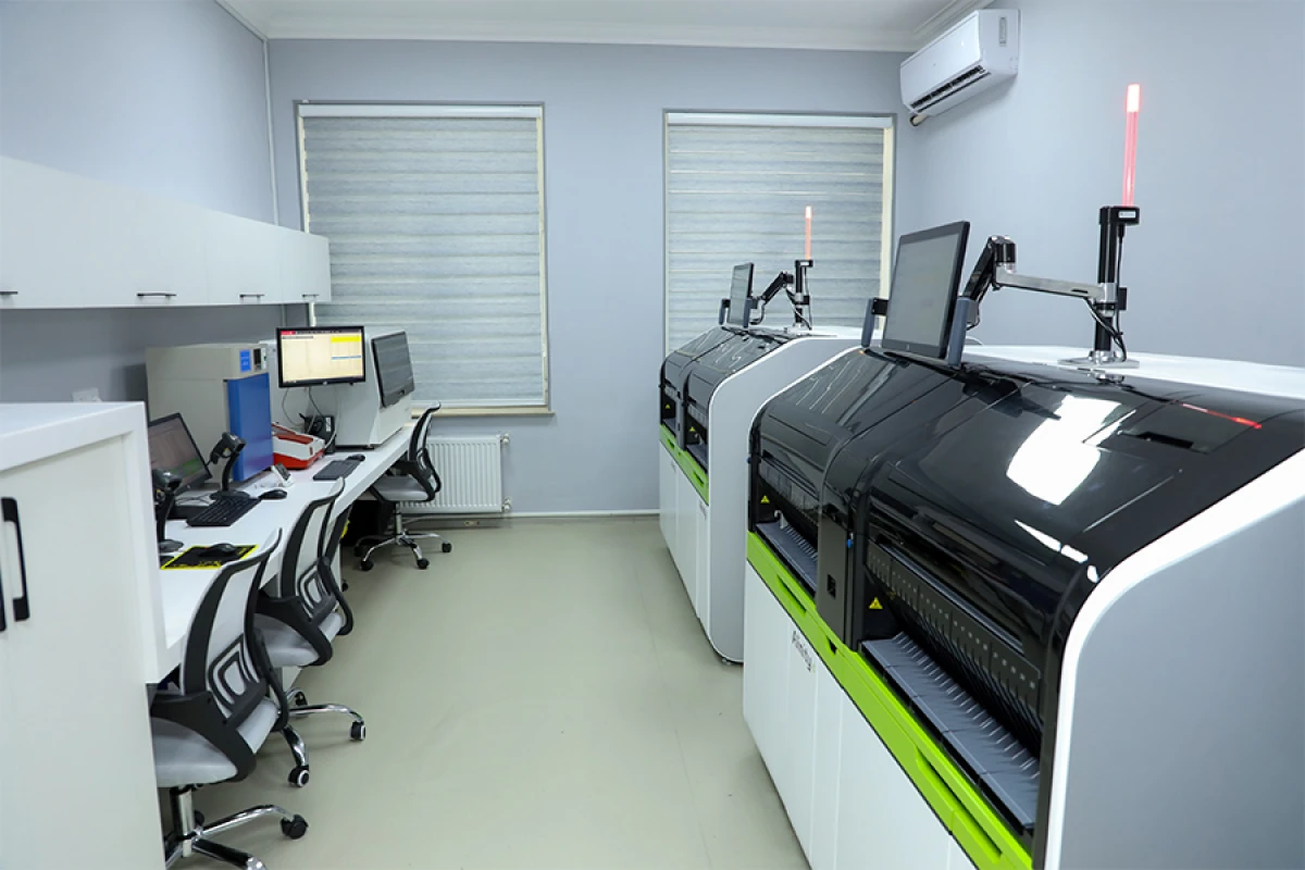 Azərbaycanda [[ilk dəfə laboratoriya nümunələrinin daşınması üçün]] “ağıllı daşıma sistemi” tətbiq edildi