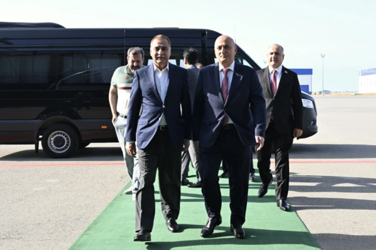 Pakistan Milli Assambleyasının sədri Azərbaycana [[rəsmi səfərə gəlib]]
