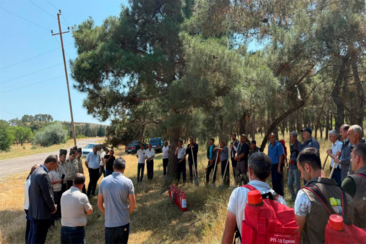 [[Yanğın təhlükəsizliyi ilə bağlı]] silsilə maarifləndirmə tədbirləri keçirildi