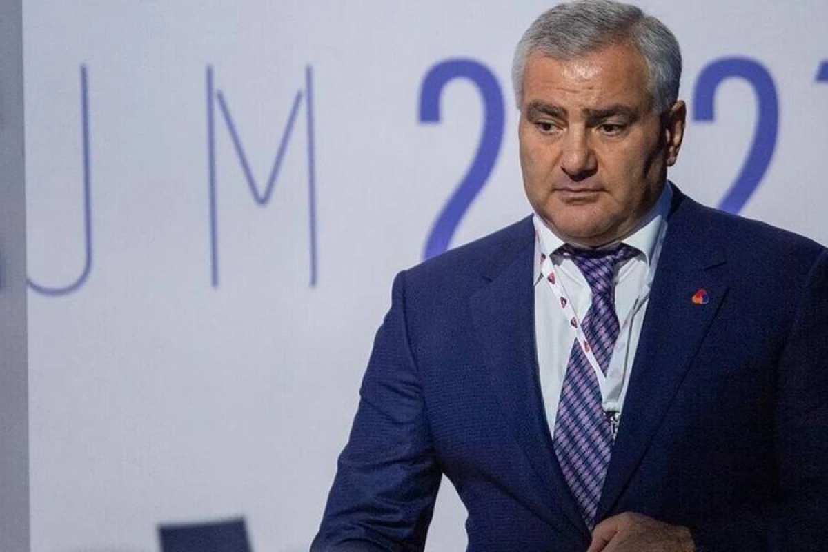 [[Karapetyan]] Paşinyanın mətbuat katibini məhkəməyə verdi