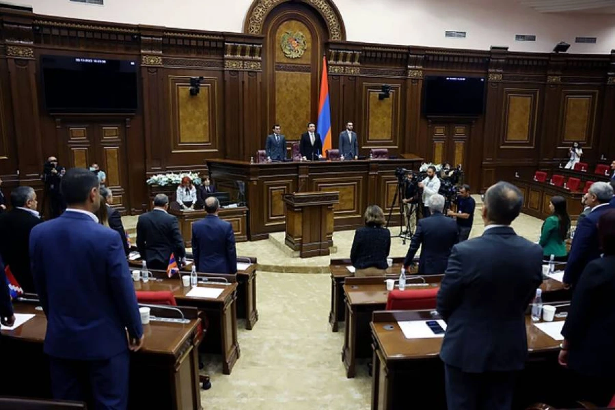 Ermənistan parlamenti Artur Sarkisyanın həbsinə icazə verdi