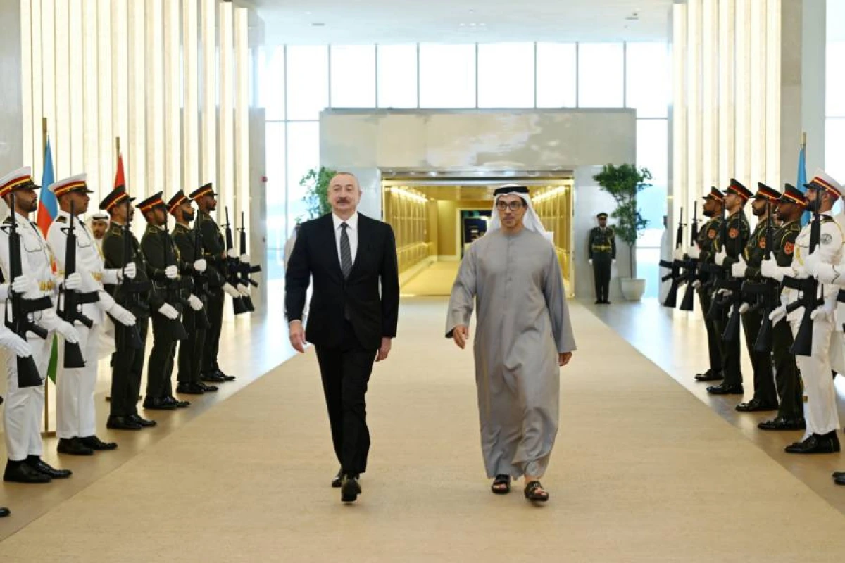 [[Prezident İlham Əliyev]] Birləşmiş Ərəb Əmirliklərinə işgüzar səfərə gəldi