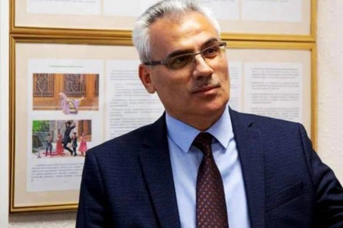 Moskvadaki Azərbaycan diasporunun rəhbəri [[Elşən İbrahimov Rusiyadan deportasiya olunur]]