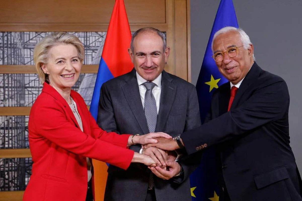 [[Paşinyan:]] "Brüssel görüşü səmərəli keçdi"