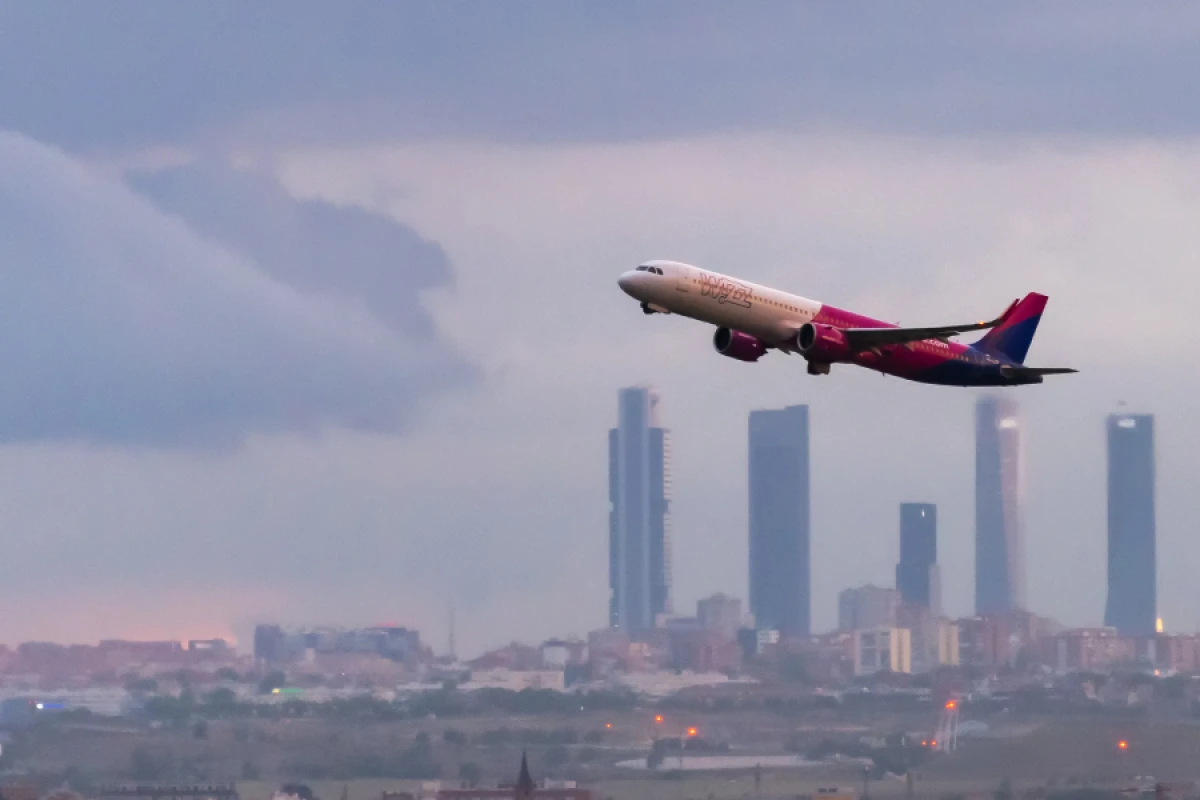 [["Wizz Air" Yaxın Şərqi tərk edir:]] Avropa büdcəli nəhəngin qəfil qərarında hansı siyasi səbəblər gizlənir?