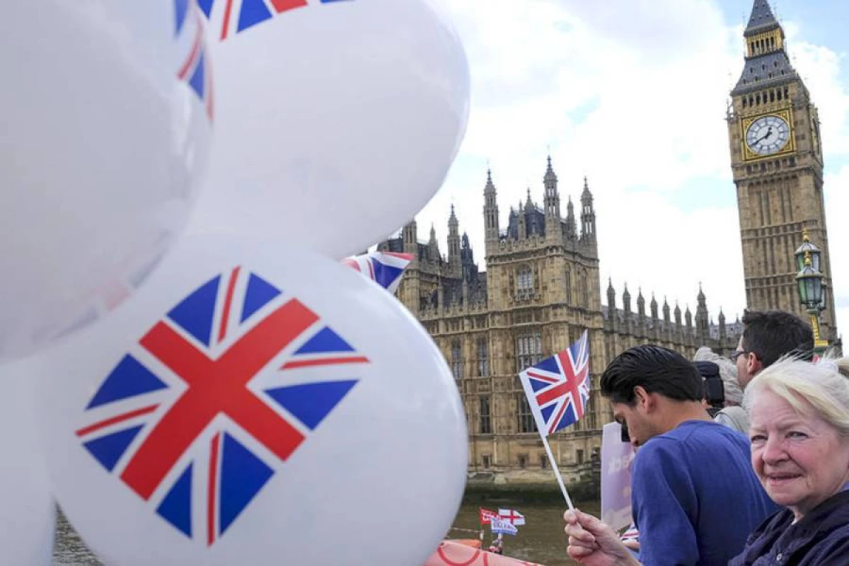 Böyük Britaniyada 16 yaşlı gənclərə [[seçki hüququ veriləcək]]