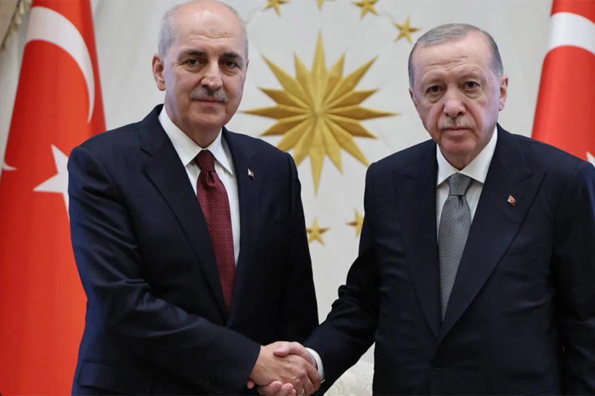 Ərdoğan [[Kurtulmuşu]] qəbul etdi