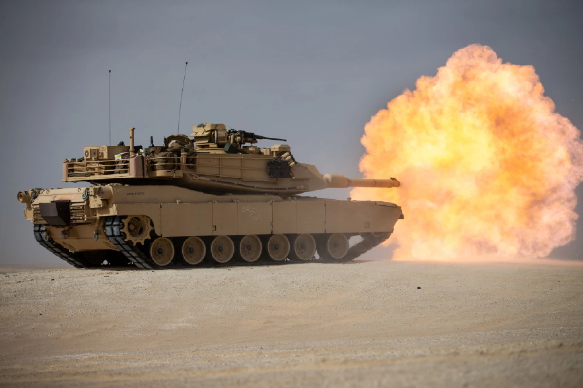 Ukrayna Avstraliyadan ilk “Abrams” tanklarını aldı