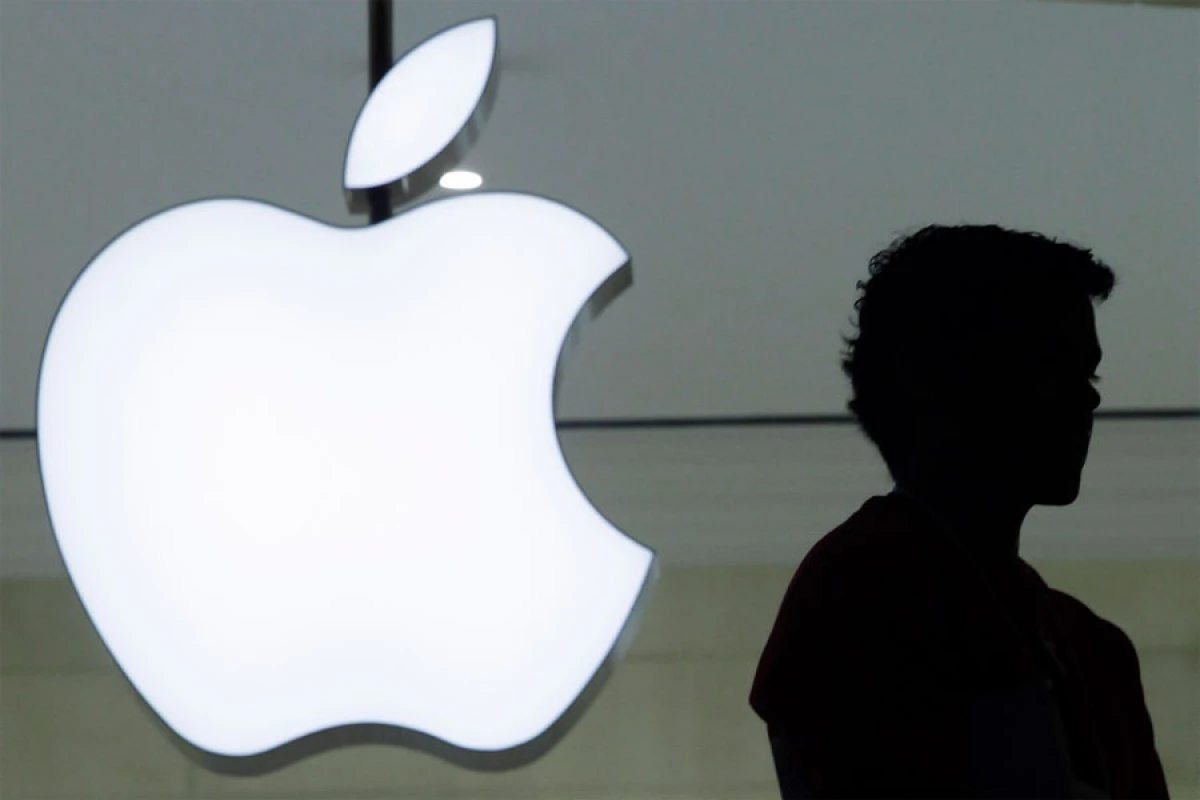 “Apple” blogeri məhkəməyə verdi