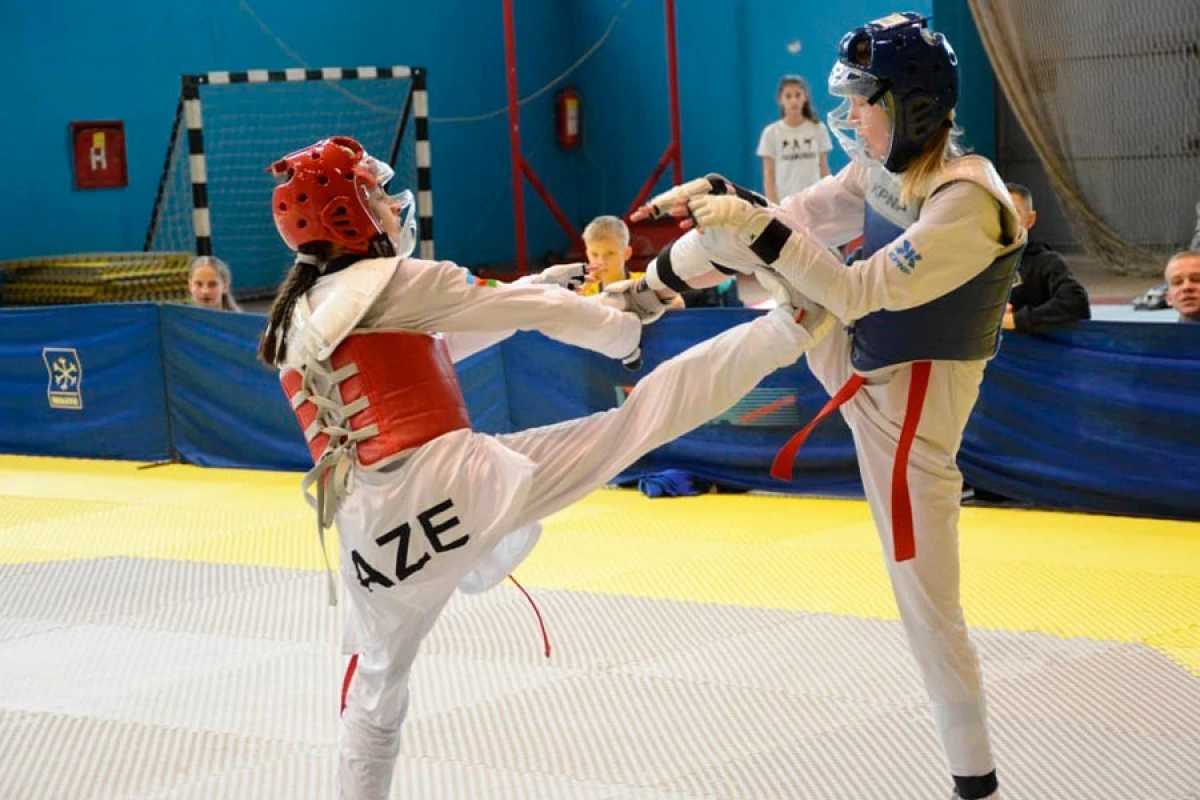 Taekvondoçumuz Universiadada [[ilk qələbəsini]] qazandı