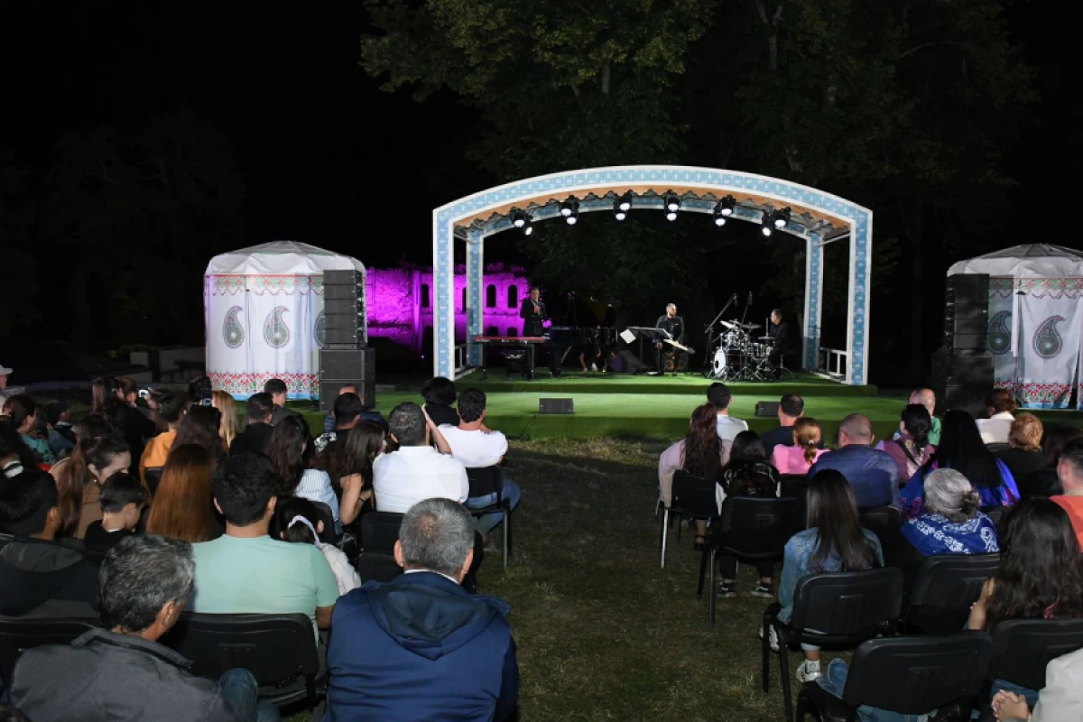 [[Vaqif Poeziya Günləri çərçivəsində]] Şuşada konsert proqramı keçirildi
