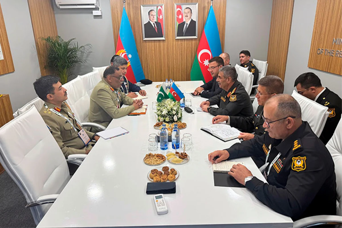 [[Azərbaycan-Pakistan]] hərbi əməkdaşlığının yeni perspektivləri müzakirə edildi