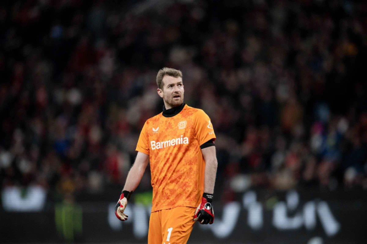 Lukas “Bayer Leverkusen”dən [[uzaq düşdü]]