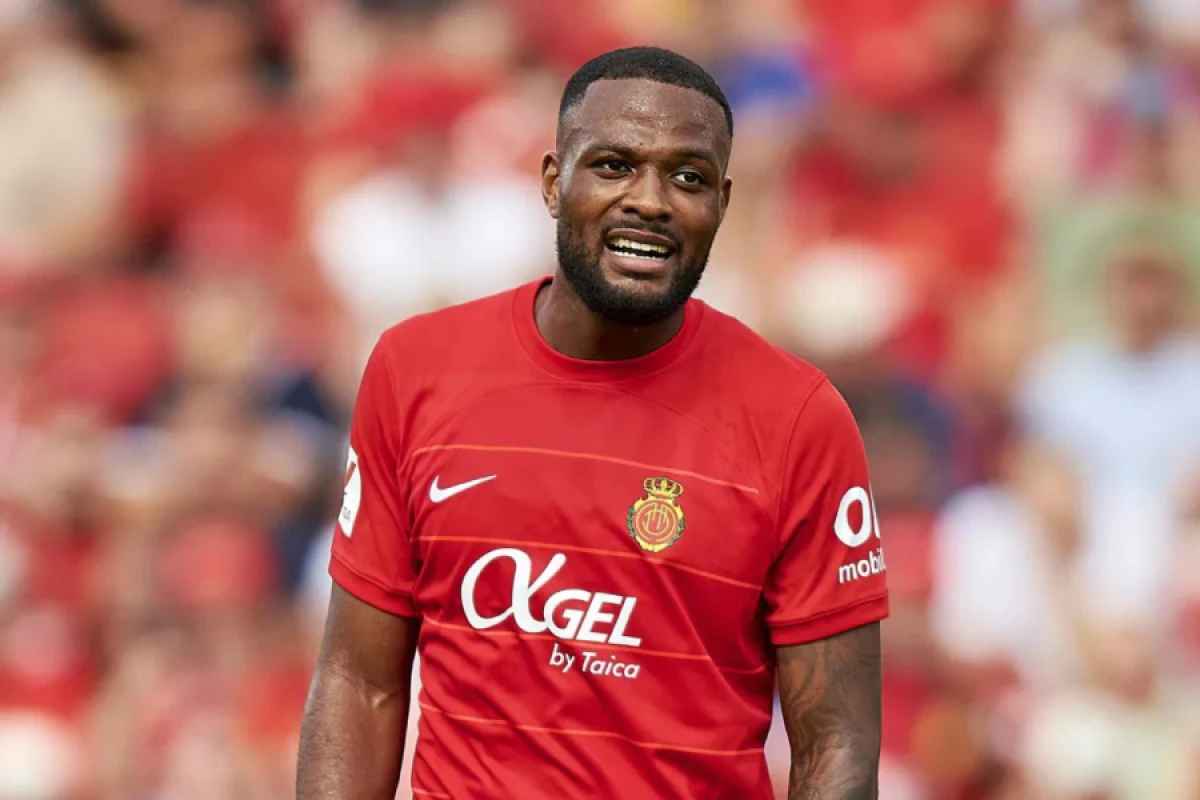 Larin "Valensiya" yolunda