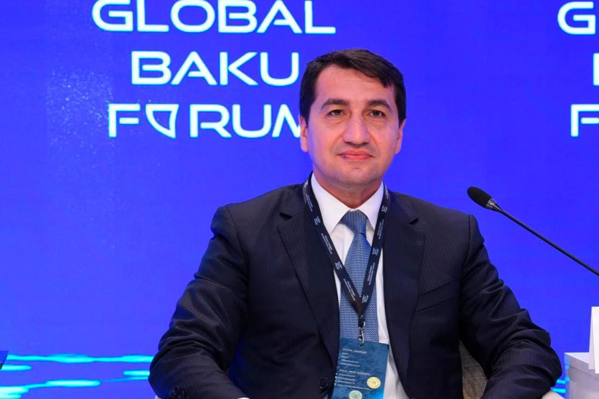 [[Hikmət Hacıyev:]] Qarabağdan erməniləri biz çıxarmamışıq, bu onların öz qərarı olub