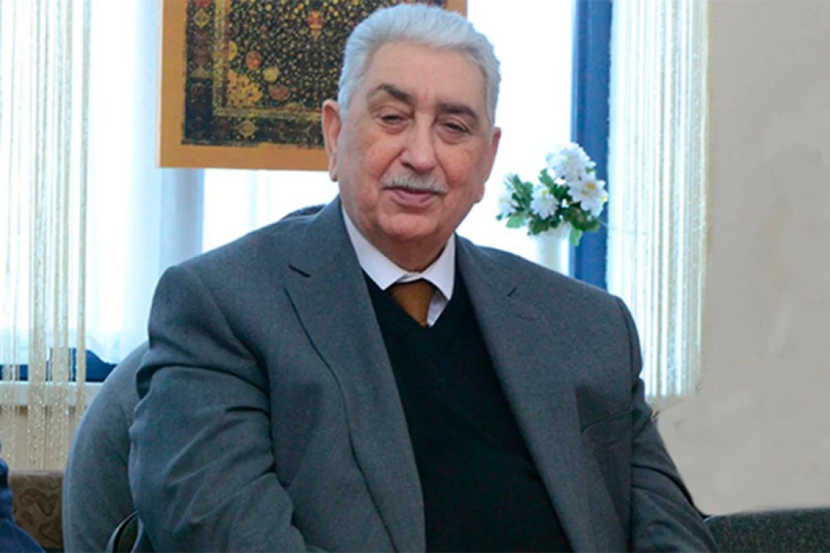Xalq artisti [[Arif Babayevin vəziyyəti]] ağır stabil olaraq qalır