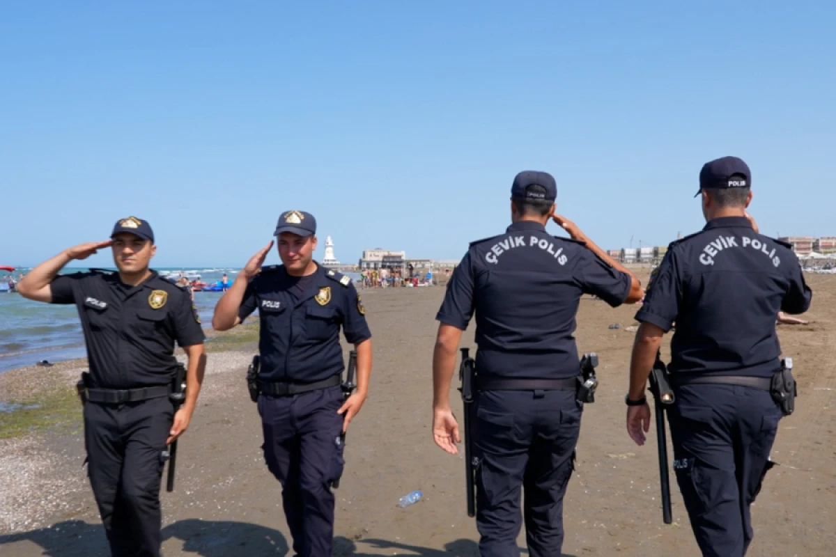 Polis çimərliklərdə profilaktik tədbirləri davam etdirir