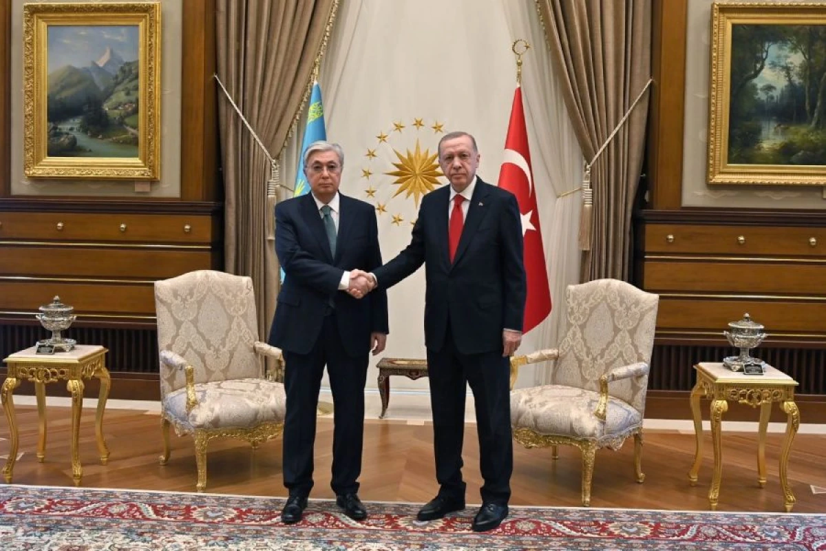 Qazaxıstan prezidenti [[Türkiyəyə gedəcək]]
