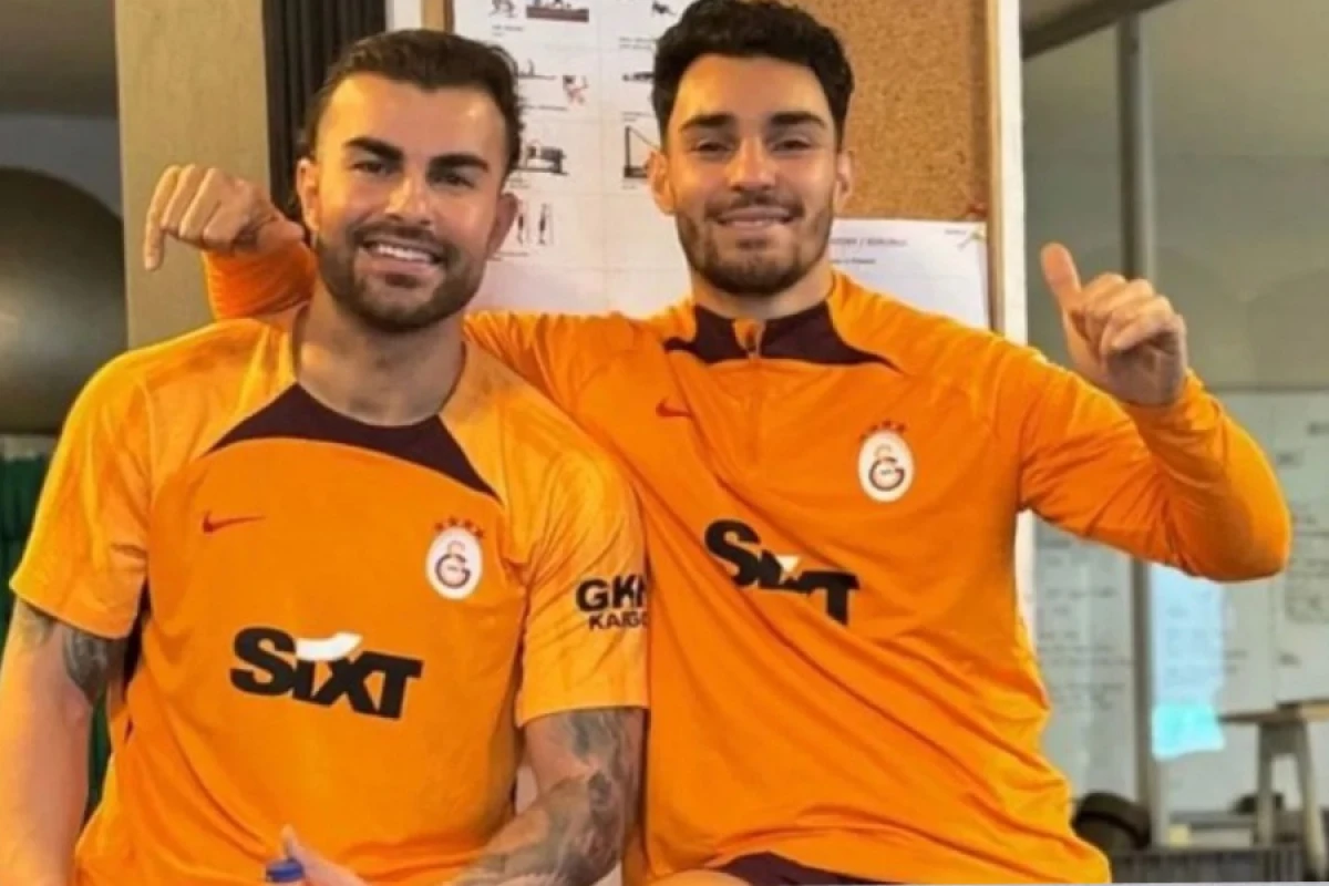 [["Qalatasaray"]] iki futbolçusu ilə müqavilə müddətini uzatdı