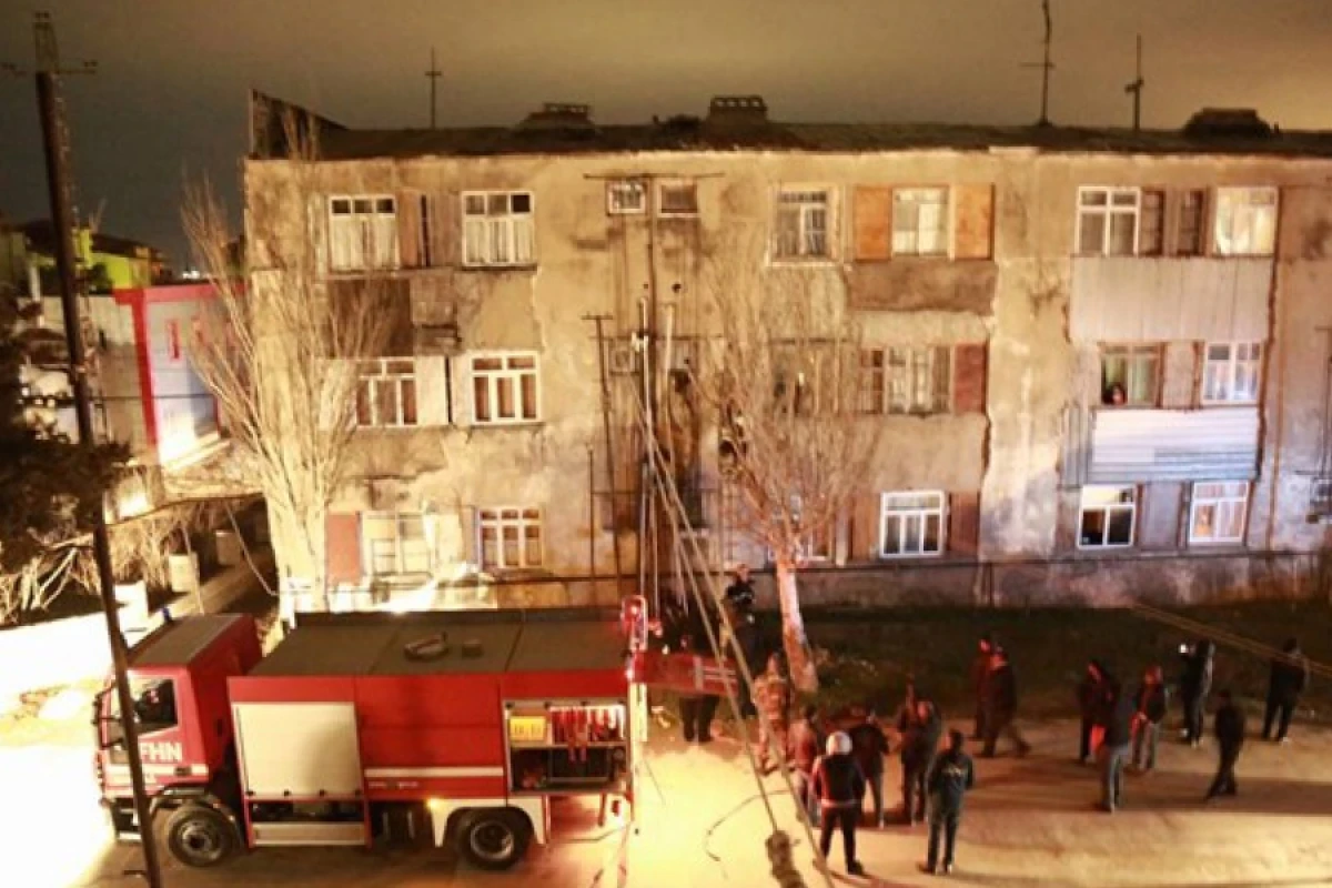 Sumqayıtda açıq ərazidə [[yanğın başladı]]