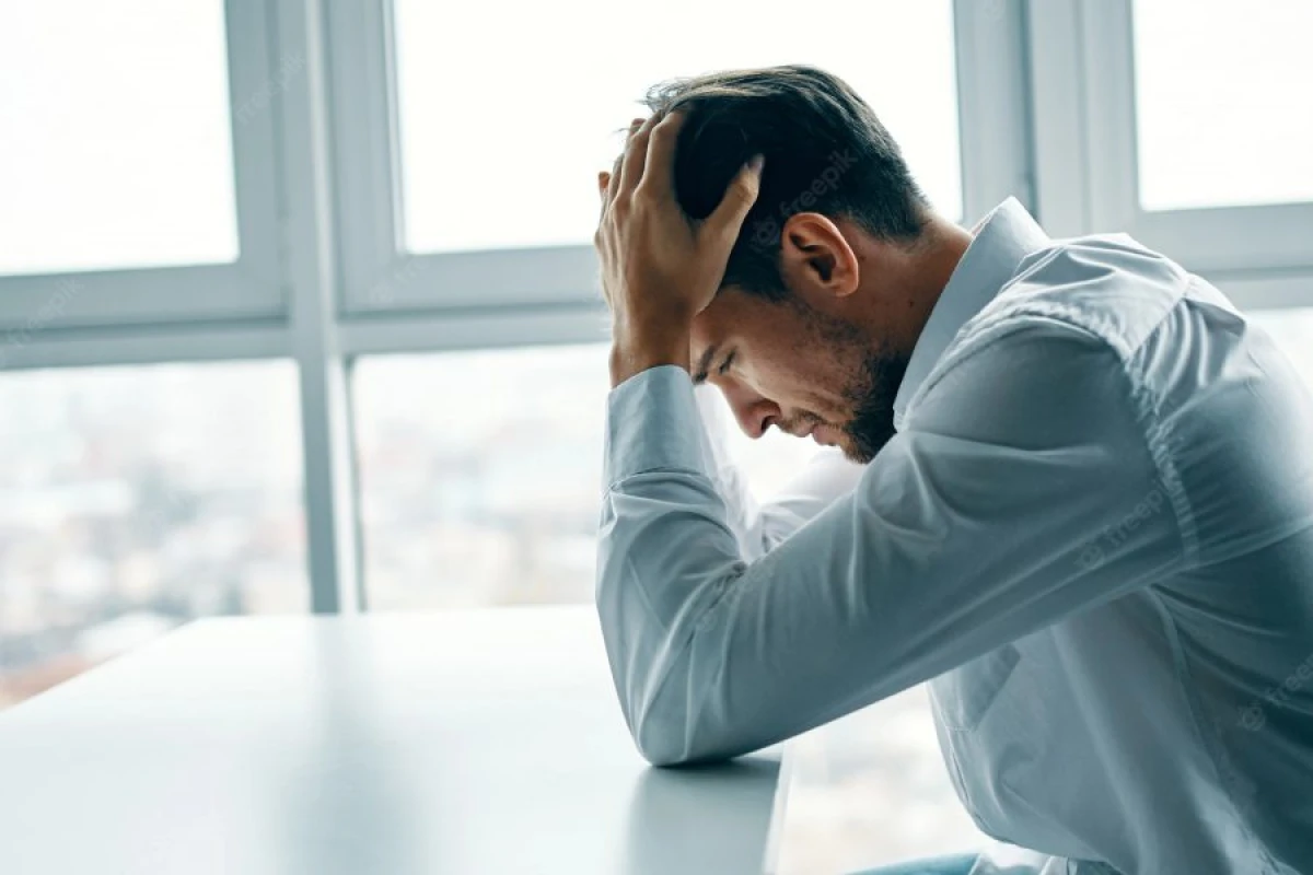 [[Yayda doğulan kişilər]] depressiyaya daha tez düşür
