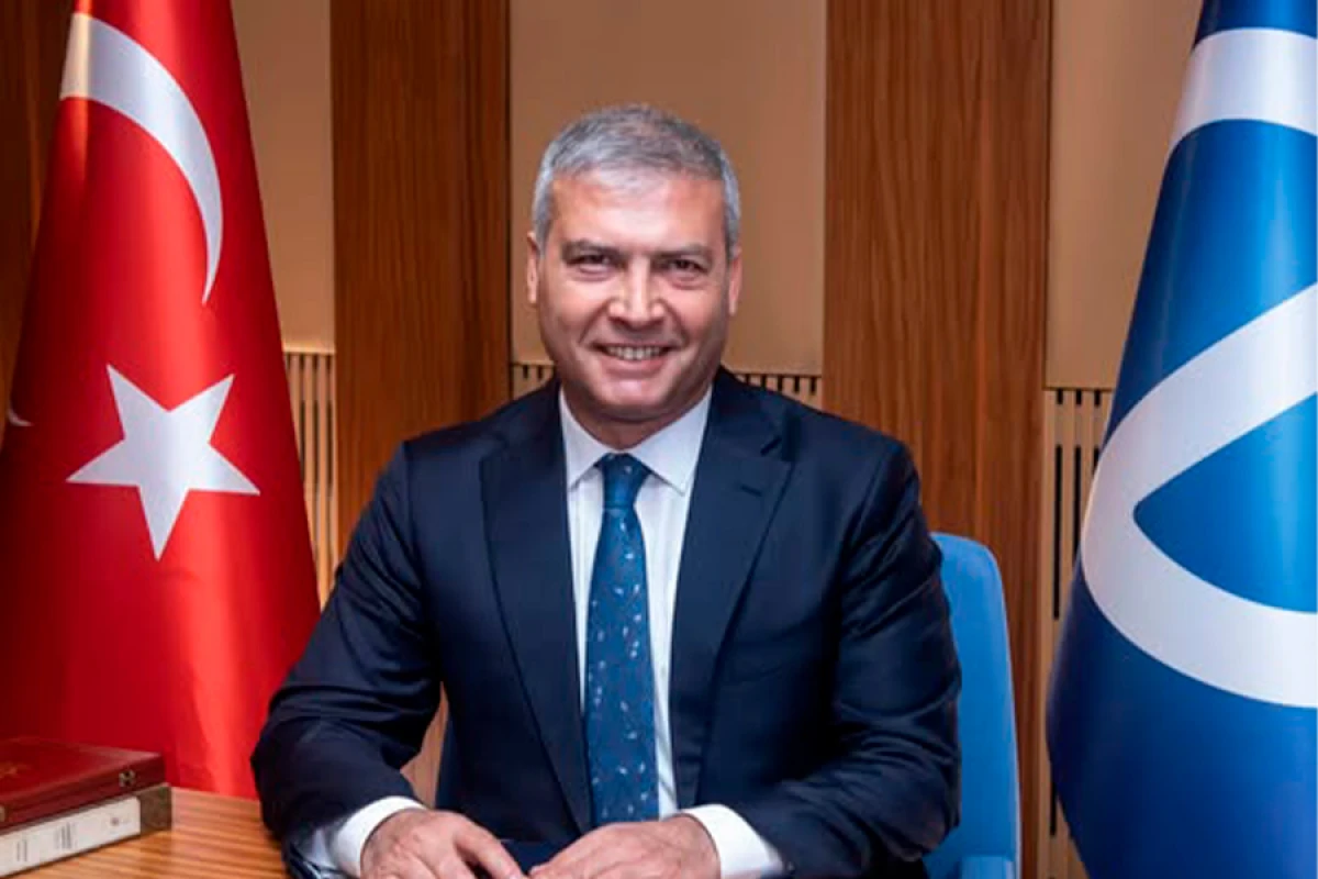 [[Prof. Dr. Yusuf Adıgüzel:]] "Türk dünyasının qlobal universitetiyik"