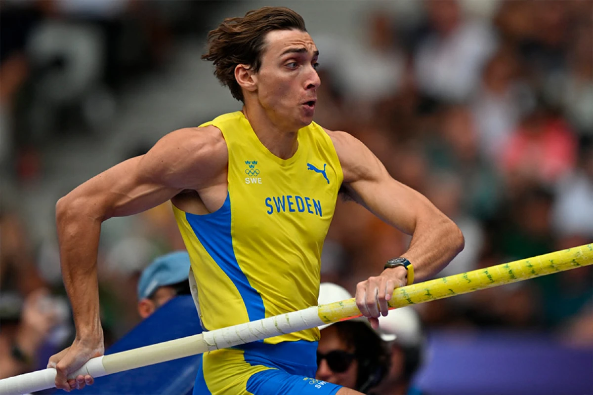 [[Arman Duplantis]] 13-cü dünya rekordunu qırdı