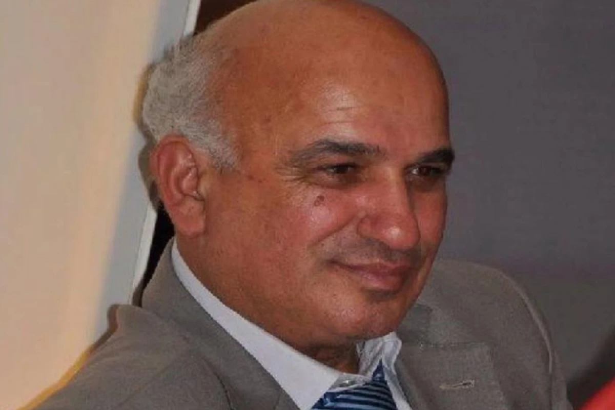 [[Şair Kəramət Şükürovun]] küçədə meyiti aşkarlandı
