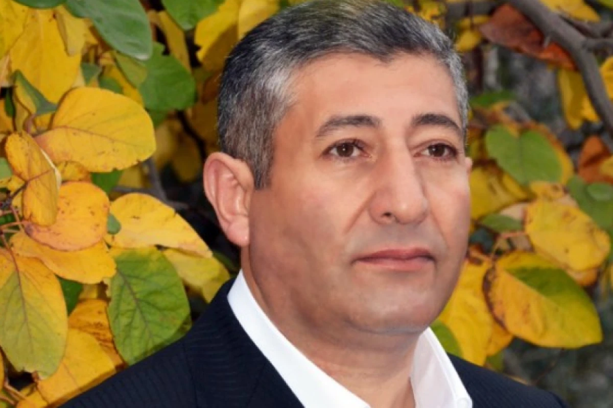 Azərbaycanlı [[yazıçı vəfat]] etdi