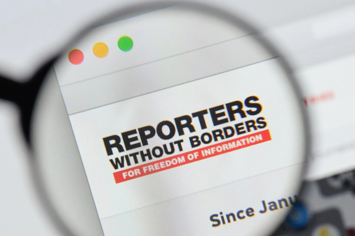 [[Rusiya “Sərhədsiz Reportyorlar”ı]] arzuolunmaz təşkilatlar siyahısına saldı