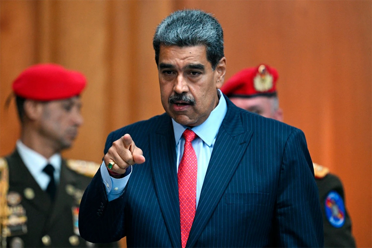 Maduro [[ABŞ təhdidlərinə qarşı]] 4,5 milyon mülki dəstəni səfərbər edir