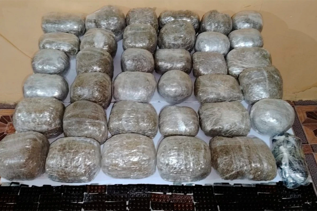 İrandan Azərbaycana [[40 kq narkotik keçirilməsinin]] qarşısı alındı