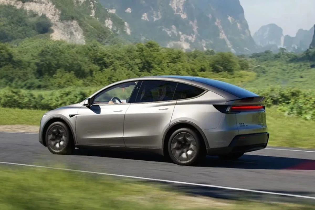 "Tesla" yeni model maşınını [[satışa çıxardı]]