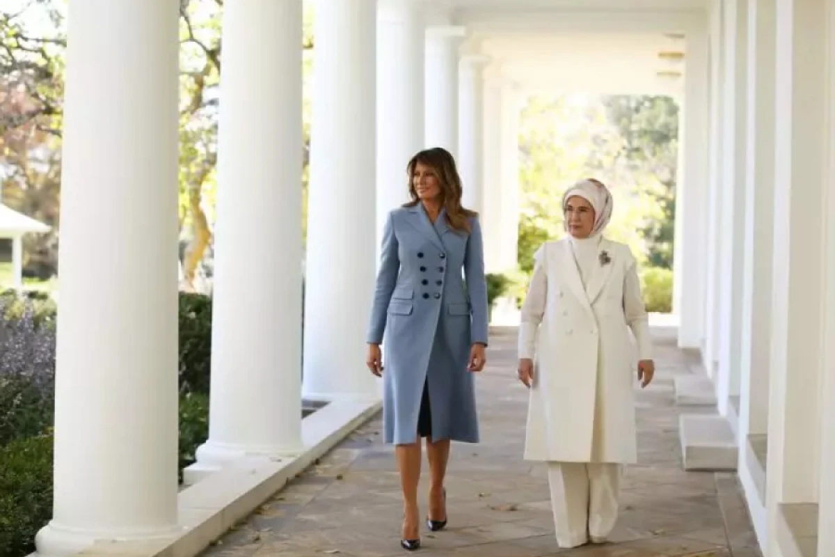 Əminə Ərdoğan Qəzzada uşaqların vəziyyəti ilə bağlı [[Melaniya Trampa məktub ünvanladı]]