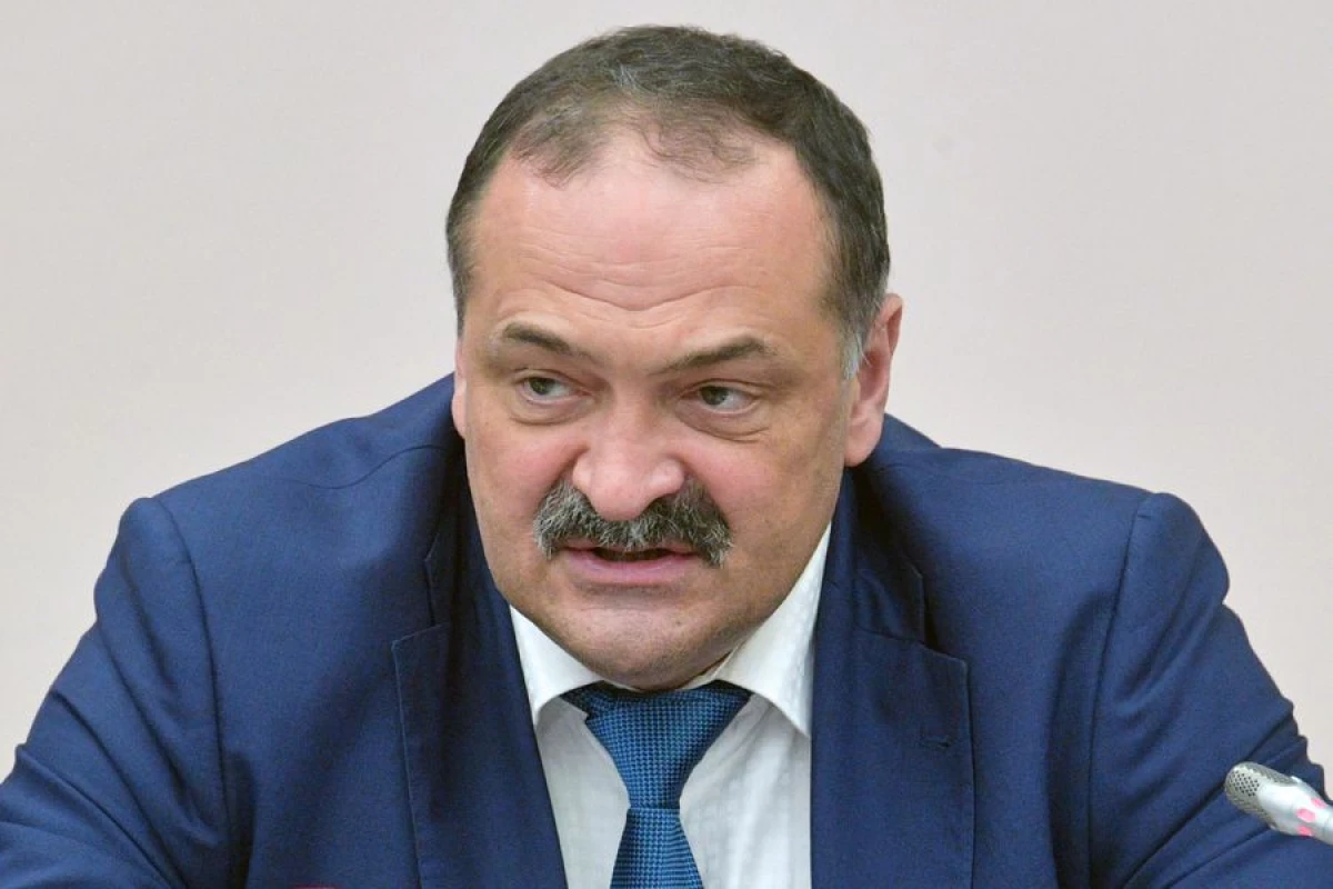 [[Dağıstanın rəhbəri]] kütləvi zəhərlənməyə münasibət bildirdi