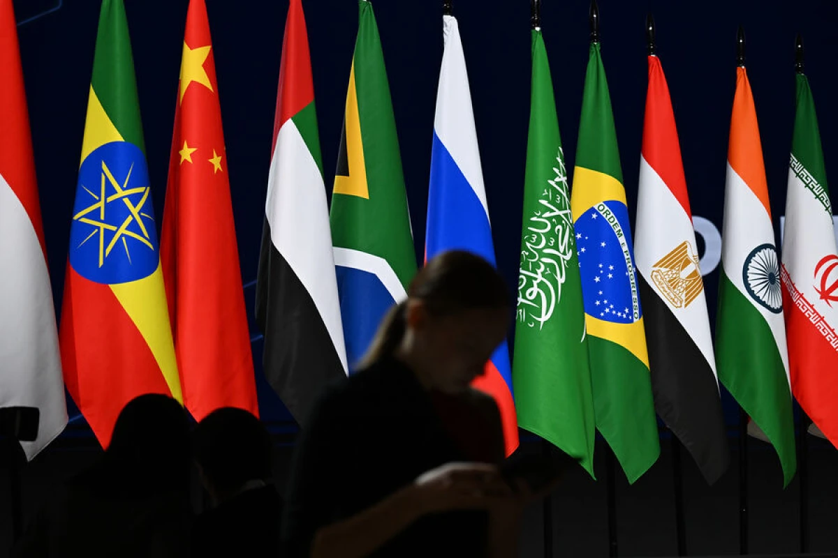 Braziliya fövqəladə [[BRICS sammiti]] tələb edir
