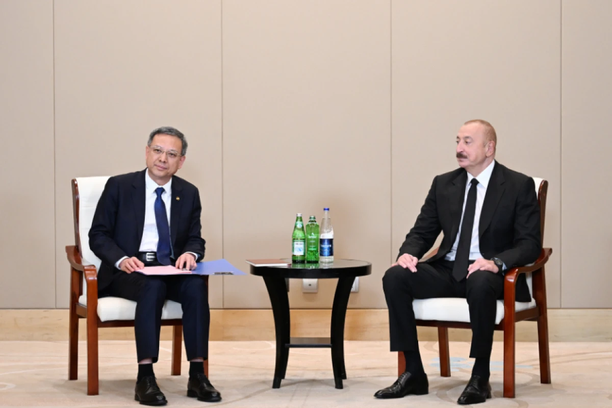 [[Prezident İlham Əliyev]] Ni Cen ilə görüşdü