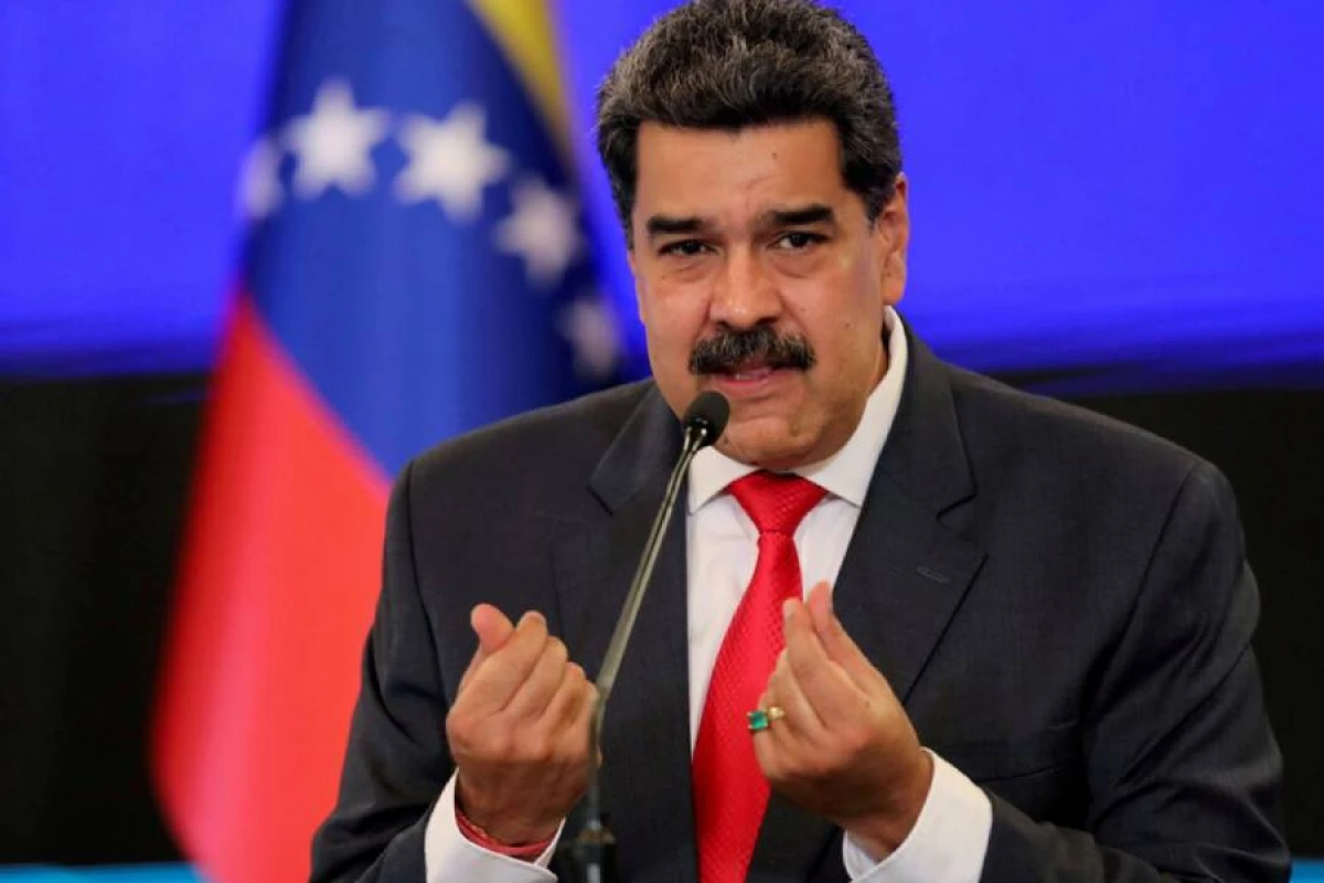 Maduro sərhədə 25 min hərbçi [[yerləşdirdi]]