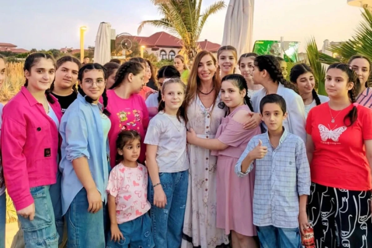 [[Arzu Əliyeva]] sosial qayğıya ehtiyacı olan uşaqların "Sea Breeze"də istirahətini təşkil etdi