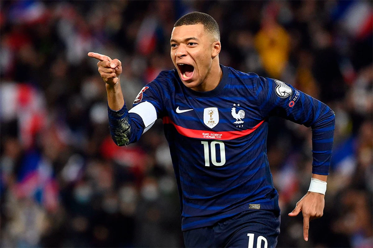 Mbappe [[qol sayına görə]] Tyerri Anrini keçdi