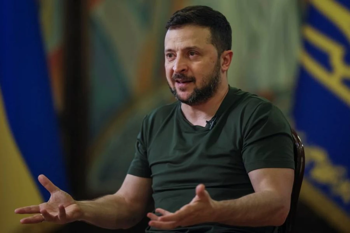 Zelenski Rusiyanı hava məkanını pozmaqda [[ittiham etdi]]