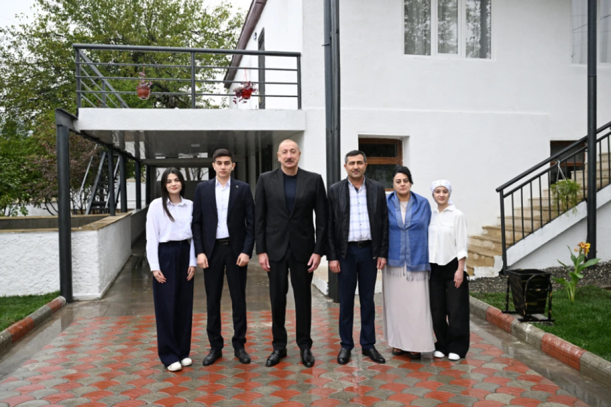 [[Prezident]] Xocavəndin Hadrut qəsəbəsində oldu