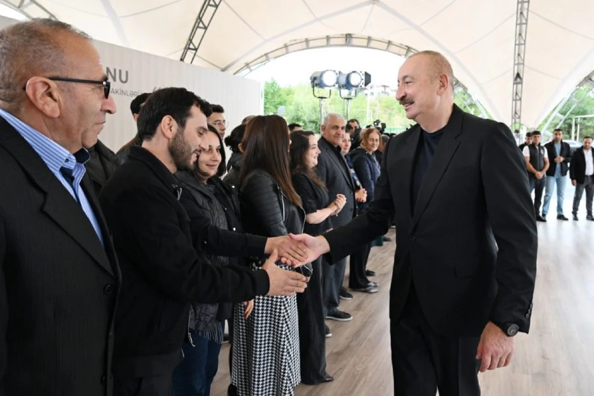 [[İlham Əliyev]] Qırmızı Bazar, Hadrut qəsəbələri və Sos kəndinin sakinləri ilə görüşdü - YENİLƏNDİ