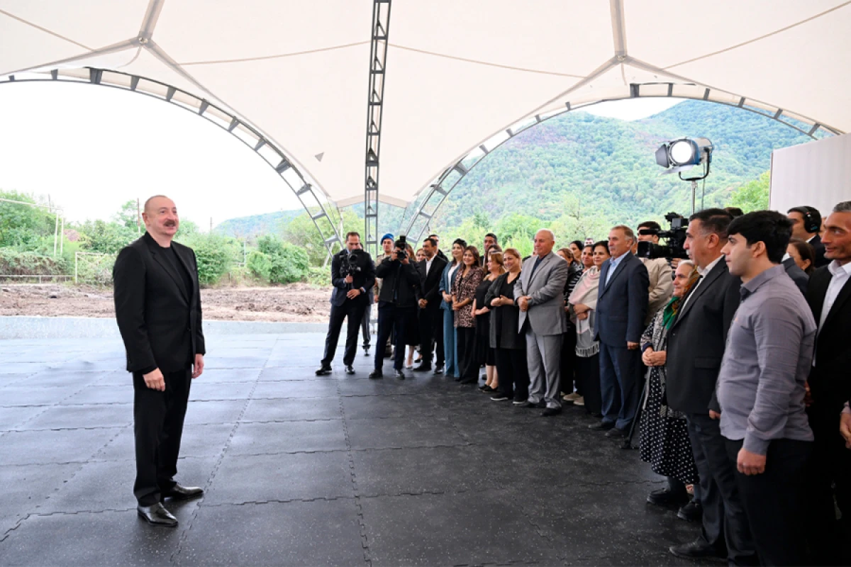 Prezident İlham Əliyev Xocalının Badara, Daşbulaq, Seyidbəyli və Şuşakənd kəndlərinin sakinləri ilə görüşdü [[- YENİLƏNDİ]]