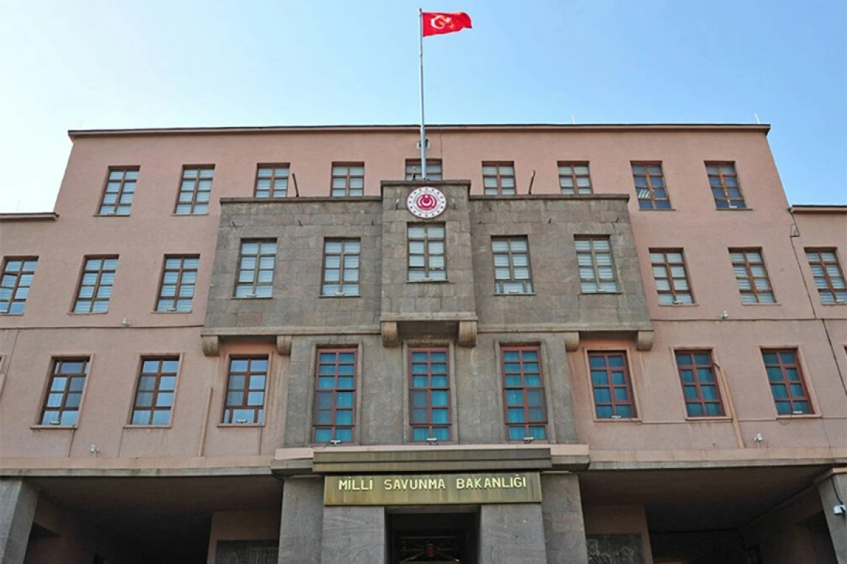 Türkiyə MN [[Azərbaycanı Dövlət Suverenliyi Günü münasibətilə]] təbrik etdi