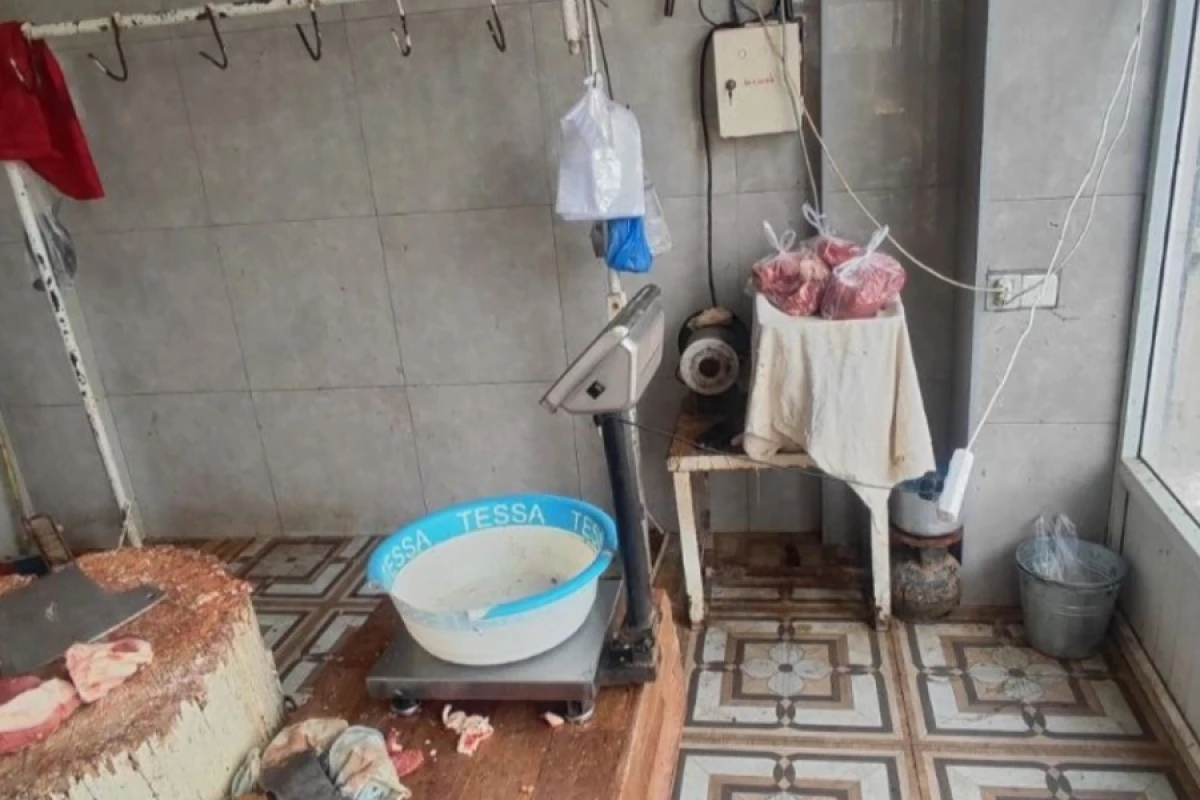 Cəlilabadda [[ət satışı məntəqəsində]] normativ tələblər pozuldu
