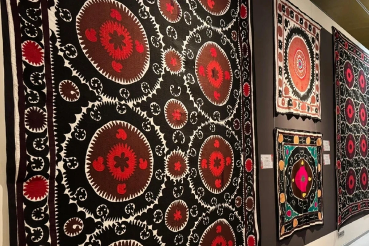 Bakıda [["Tacik tikmə dünyası"]] adlı sərgi açıldı