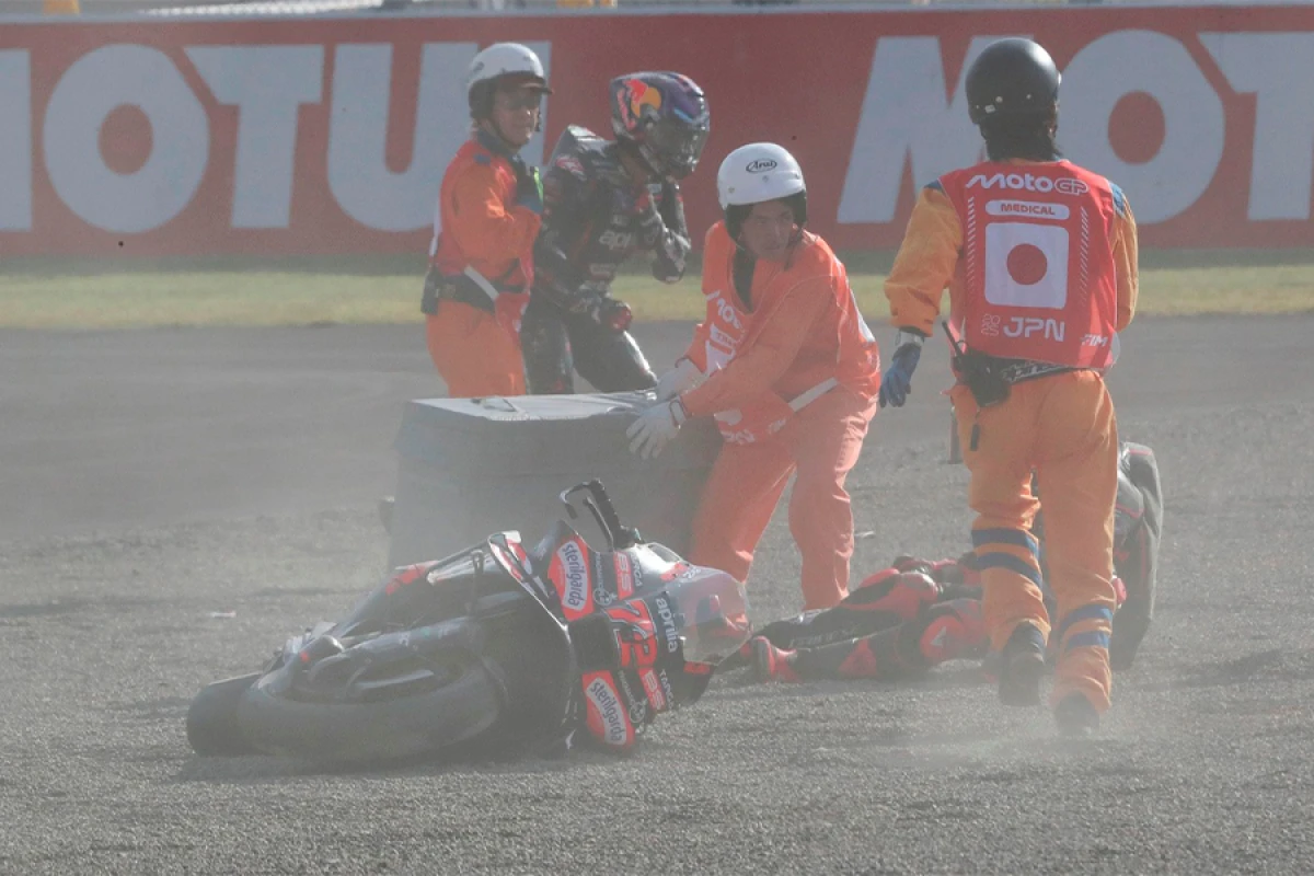 “MotoGP” [[çempionu]] xəsarət aldı