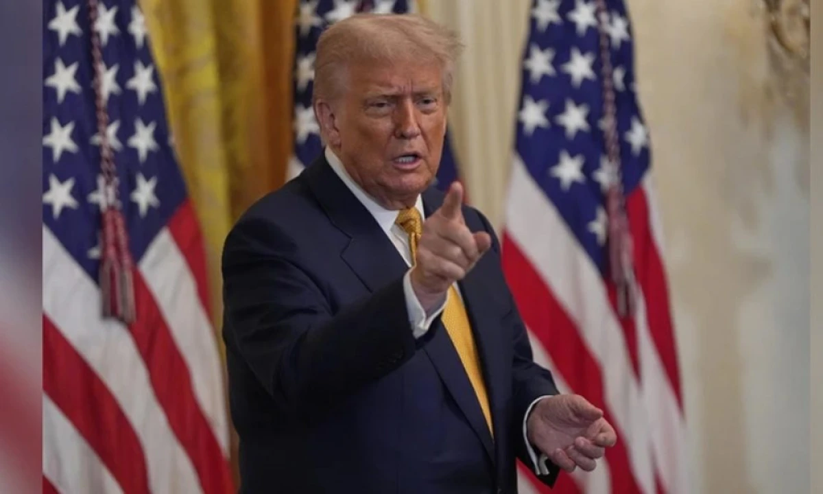 [[Tramp:]] "Kamboca ilə Tailand arşında sülh sazişi imzalandı"